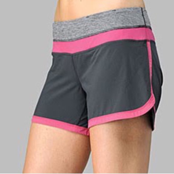 lululemon athletica Pants - Lululemon Groovy Run Shorts 4” Gray Pink 6